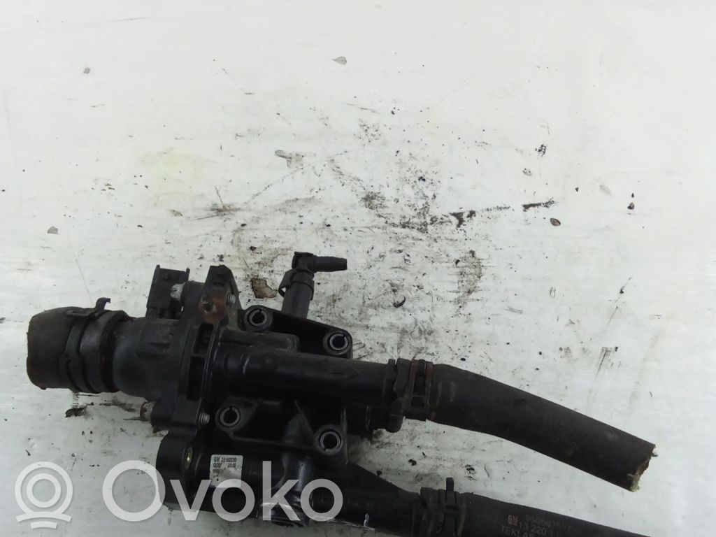 Opel Insignia A Termostat / Obudowa termostatu 