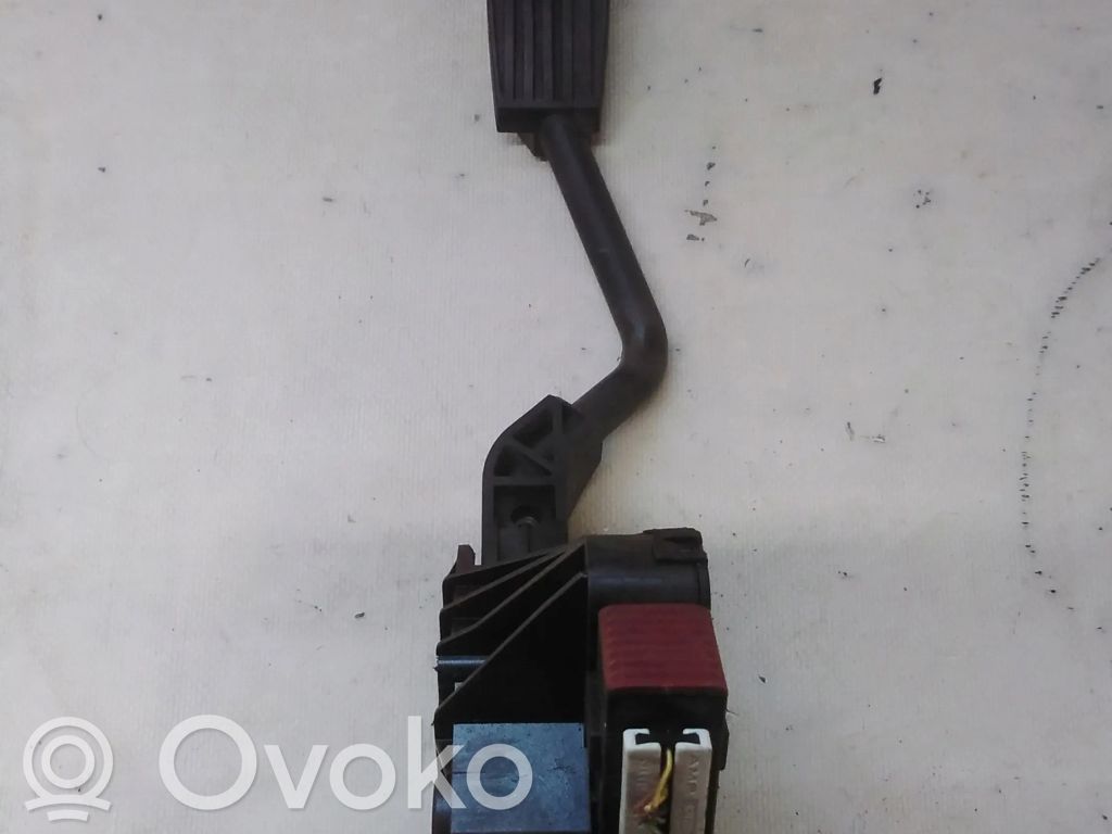 Opel Corsa D Pedal del acelerador 