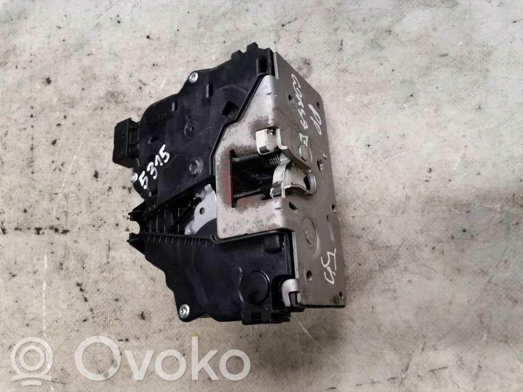 Opel Corsa E Front door lock 