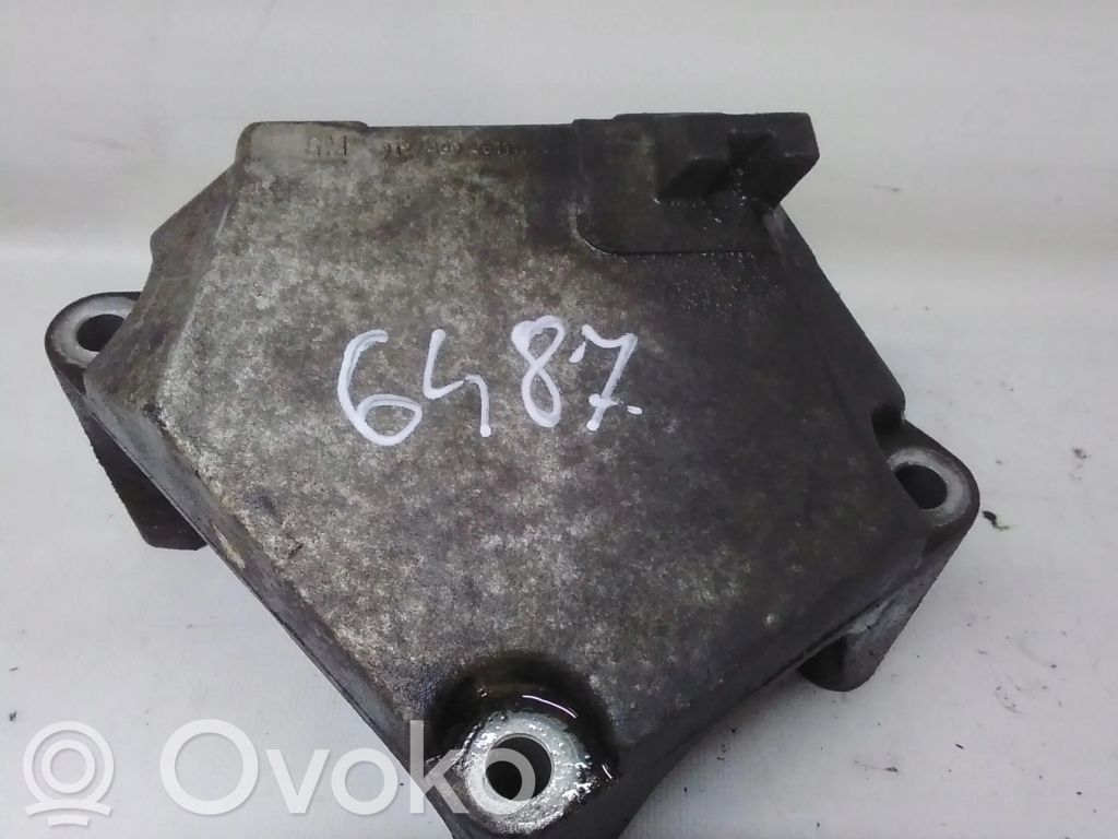 Opel Corsa C Engine mounting bracket 