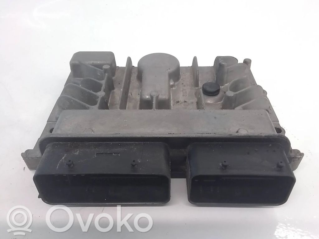 Opel Astra J Engine control unit/module 