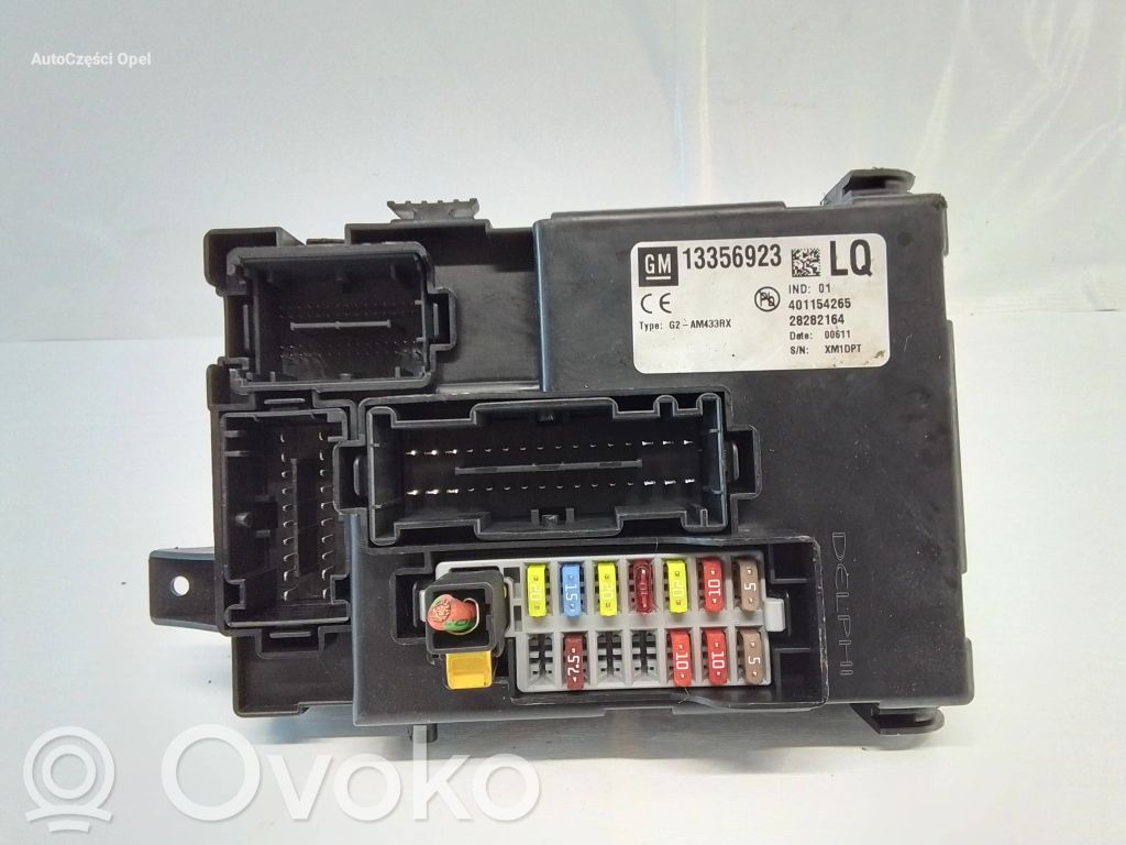 Opel Meriva B Fuse box set 