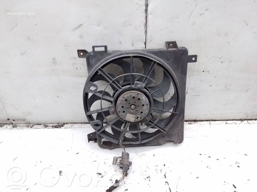 Opel Zafira B Elektrinis radiatorių ventiliatorius 