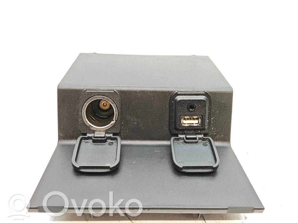 Mazda 6 USB socket connector 