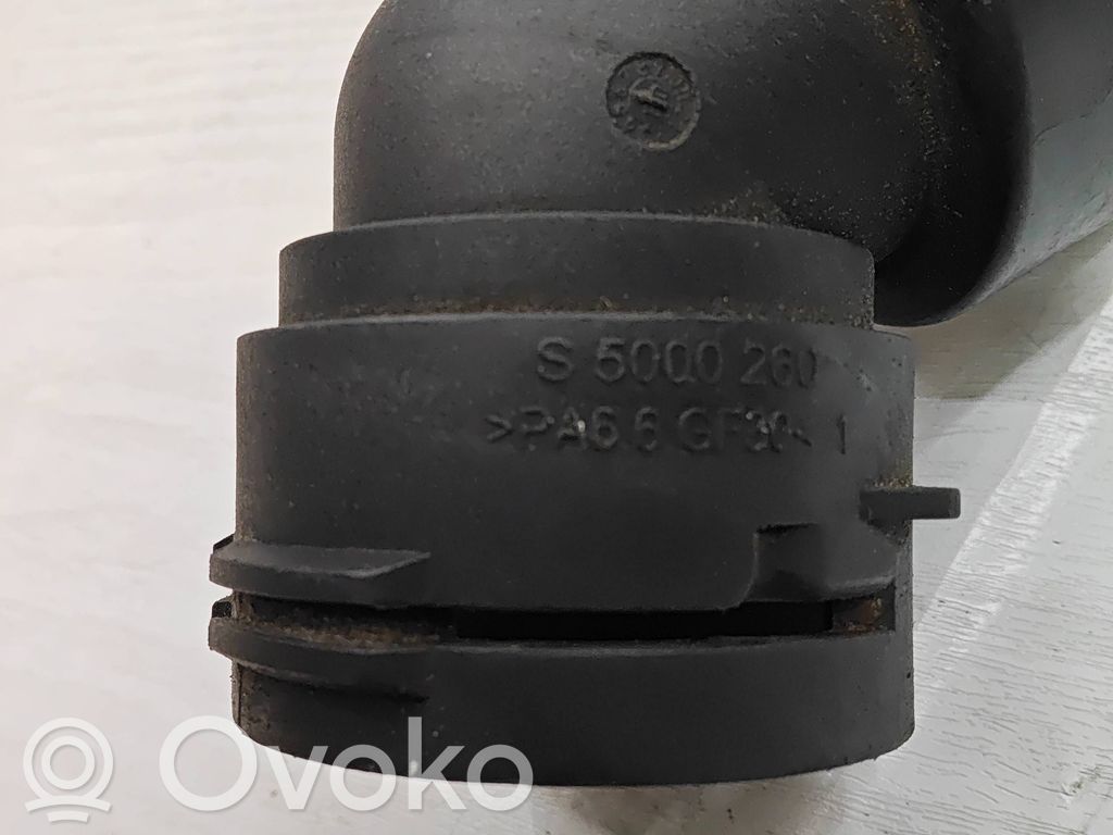 Volvo V60 Engine coolant pipe/hose 