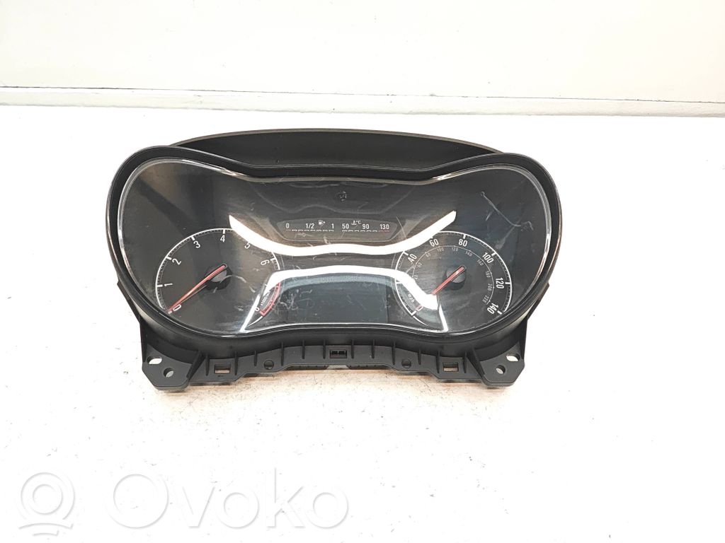 Opel Corsa E Speedometer (instrument cluster) 
