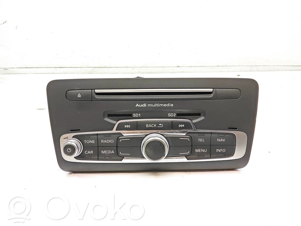 Panel / Radioodtwarzacz CD/DVD/GPS   8XA035192F,8XA035192A