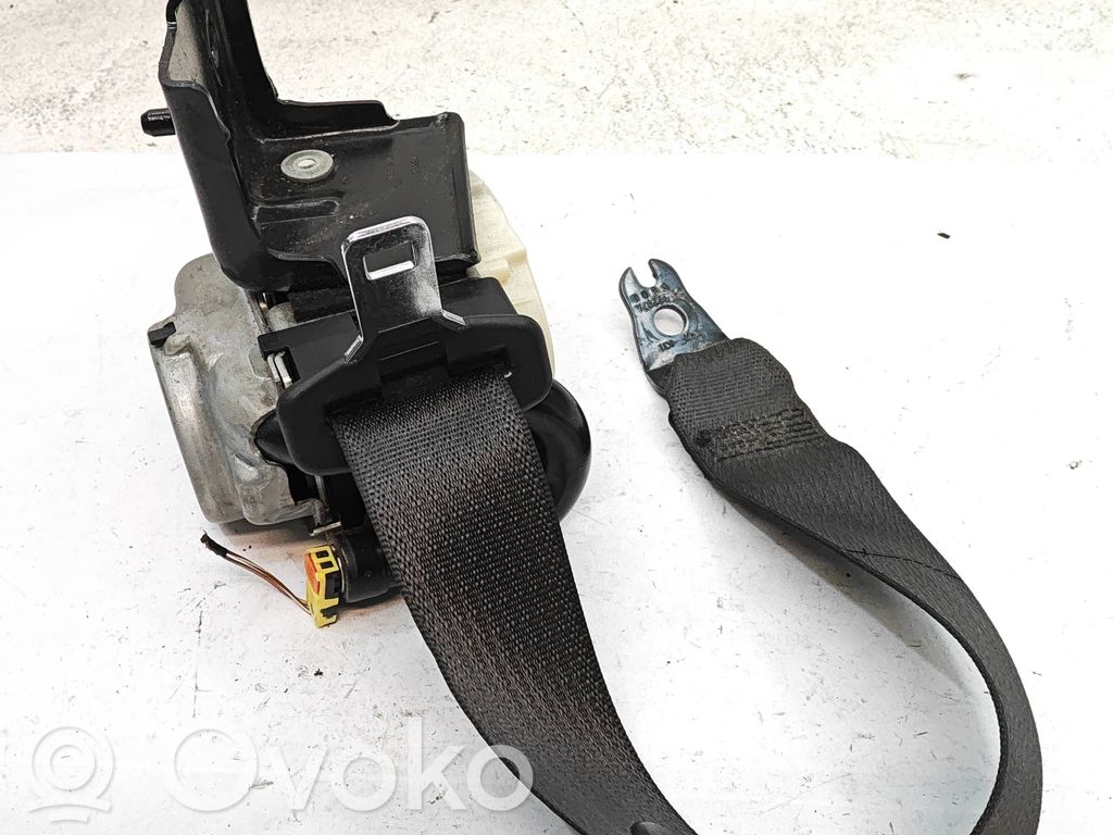 Opel Astra K Cinturón trasero 