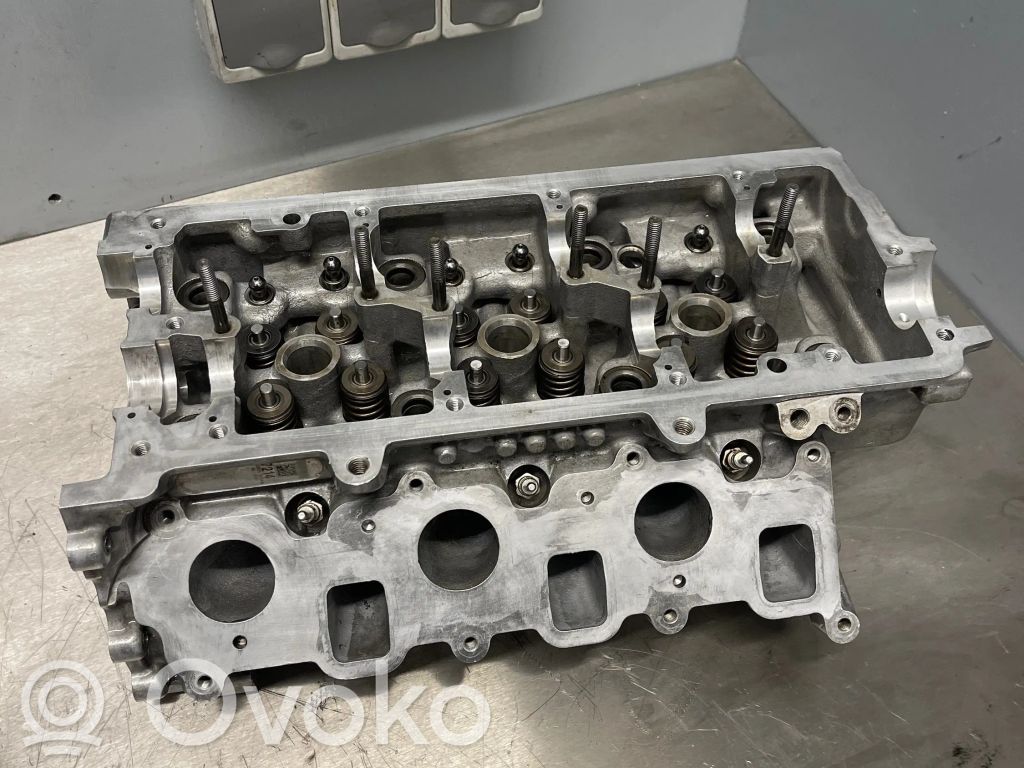 Volkswagen Touareg I Engine head 