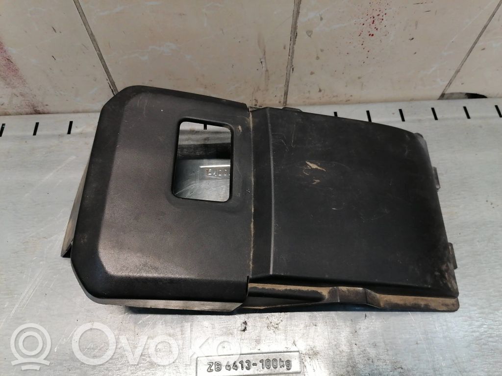 Volvo V50 Tapa/cubierta para la caja de la batería 