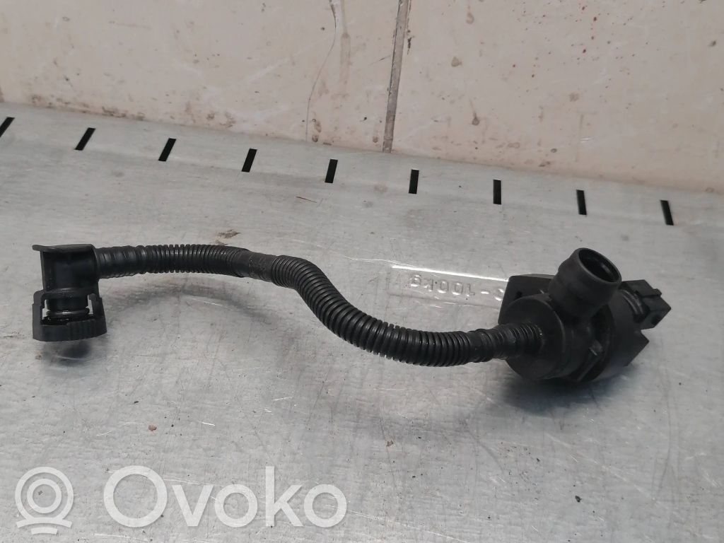 BMW 1 E81 E87 Degalų bako vožtuvas 