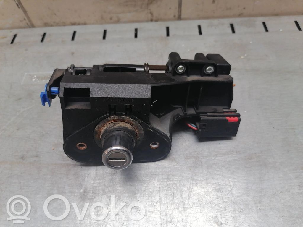 Opel Meriva A Serrure de hayon 