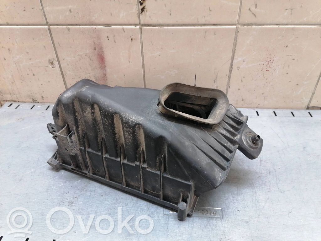 Audi A4 S4 B7 8E 8H Air filter box 