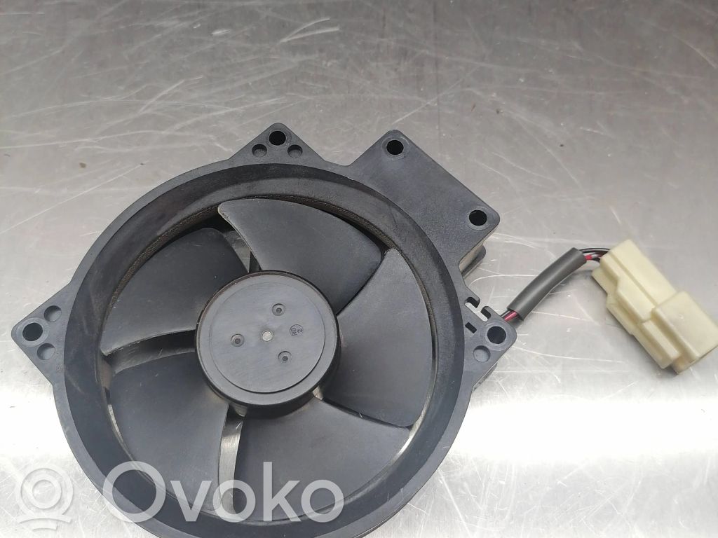 Lexus IS 220D-250-350 Sėdynės ventiliatorius/ putikas 