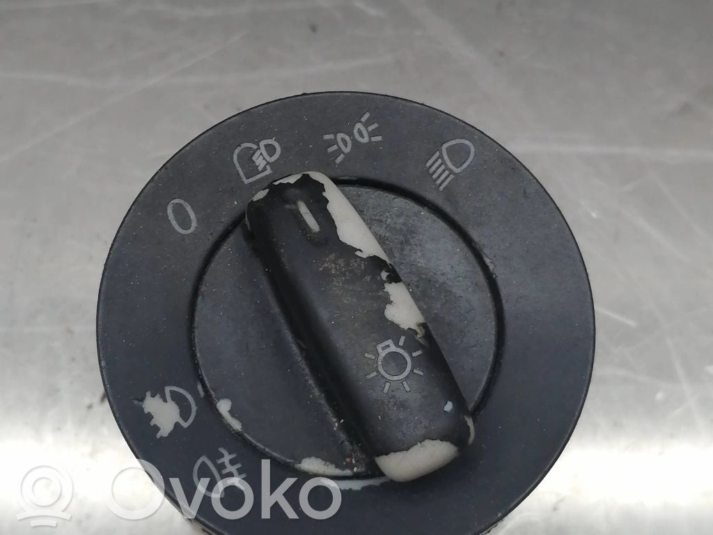 Volkswagen PASSAT B6 Interruptor de luz 