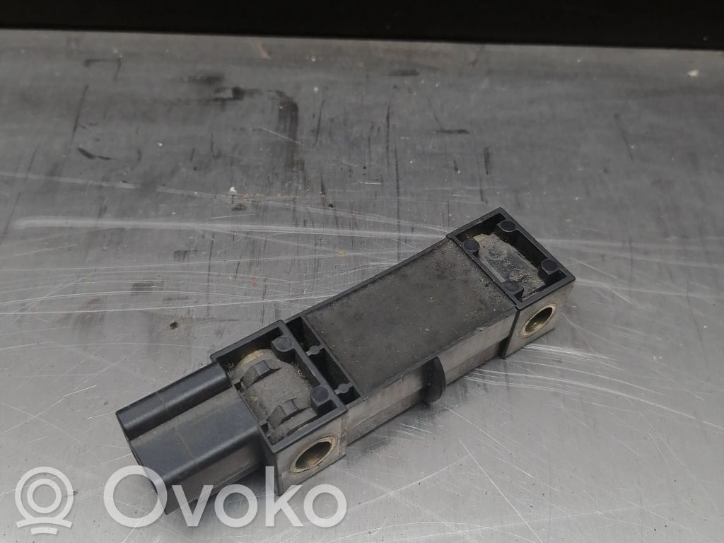 Audi A8 S8 D2 4D Oro pagalvių smūgio daviklis 