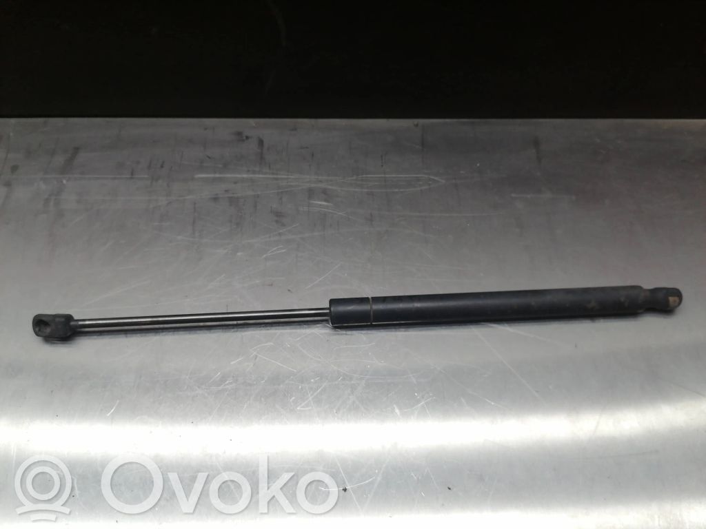 Audi A6 S6 C5 4B Amortizatorius variklio dangčio 
