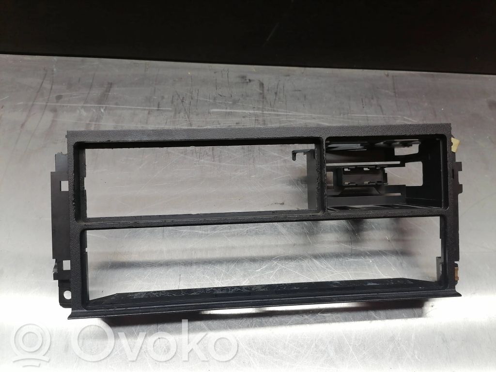 BMW 5 E34 Radio/GPS head unit trim 