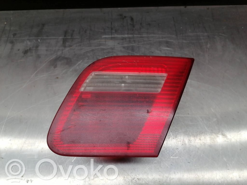 BMW 3 E46 Tailgate rear/tail lights 