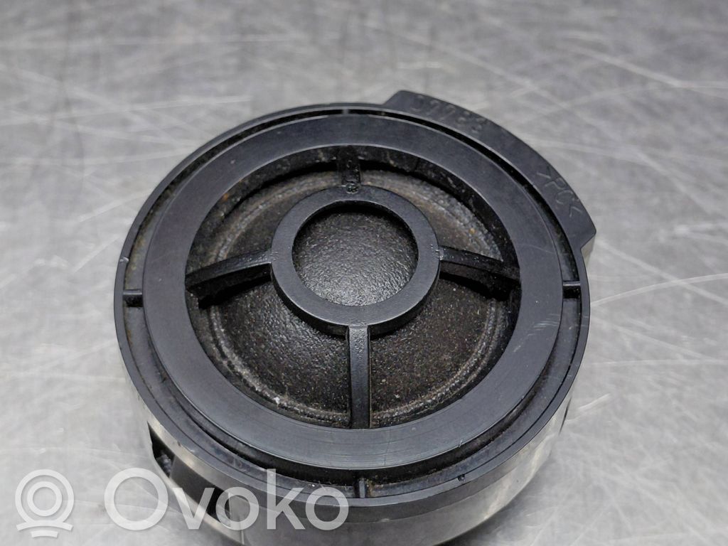 Audi A4 S4 B7 8E 8H Front door high frequency speaker 