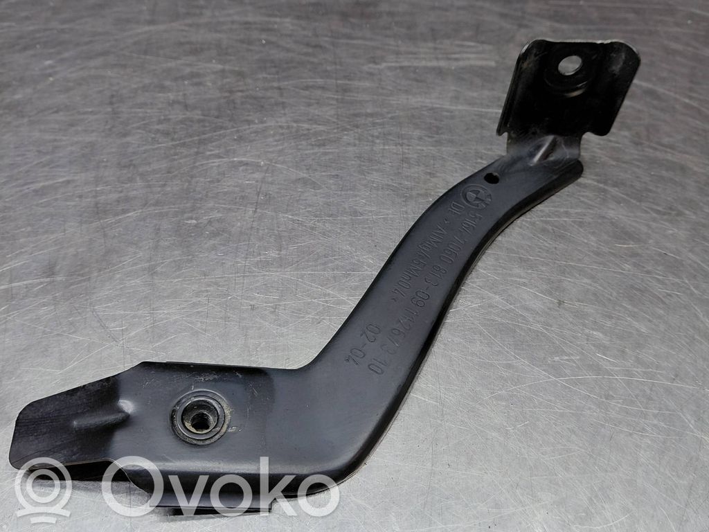 BMW 5 E60 E61 Fender mounting bracket 