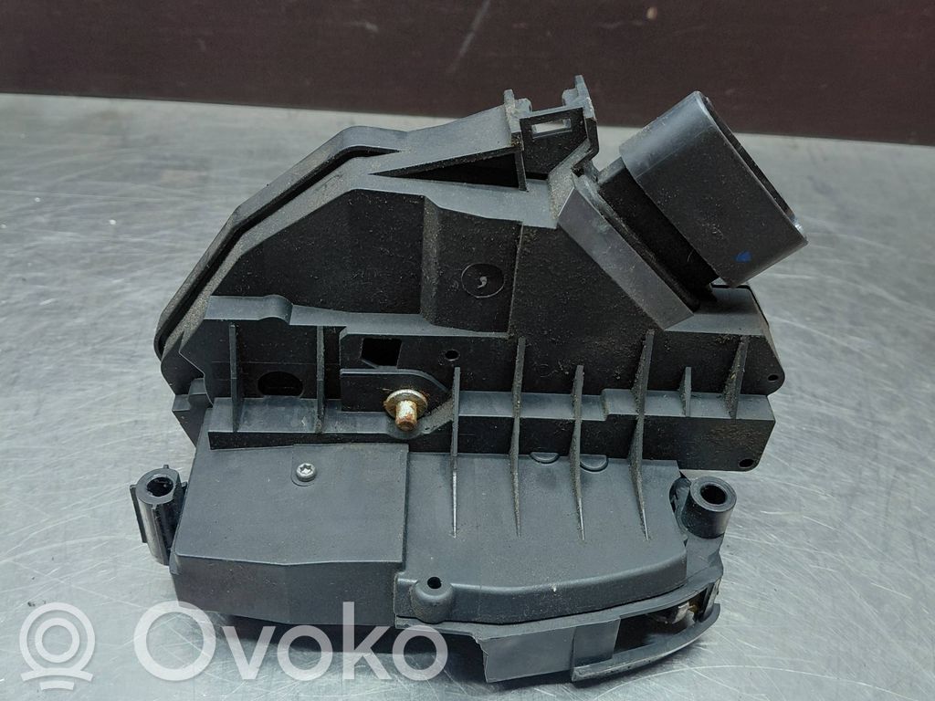 Ford S-MAX Aizmugurē slēdzene 