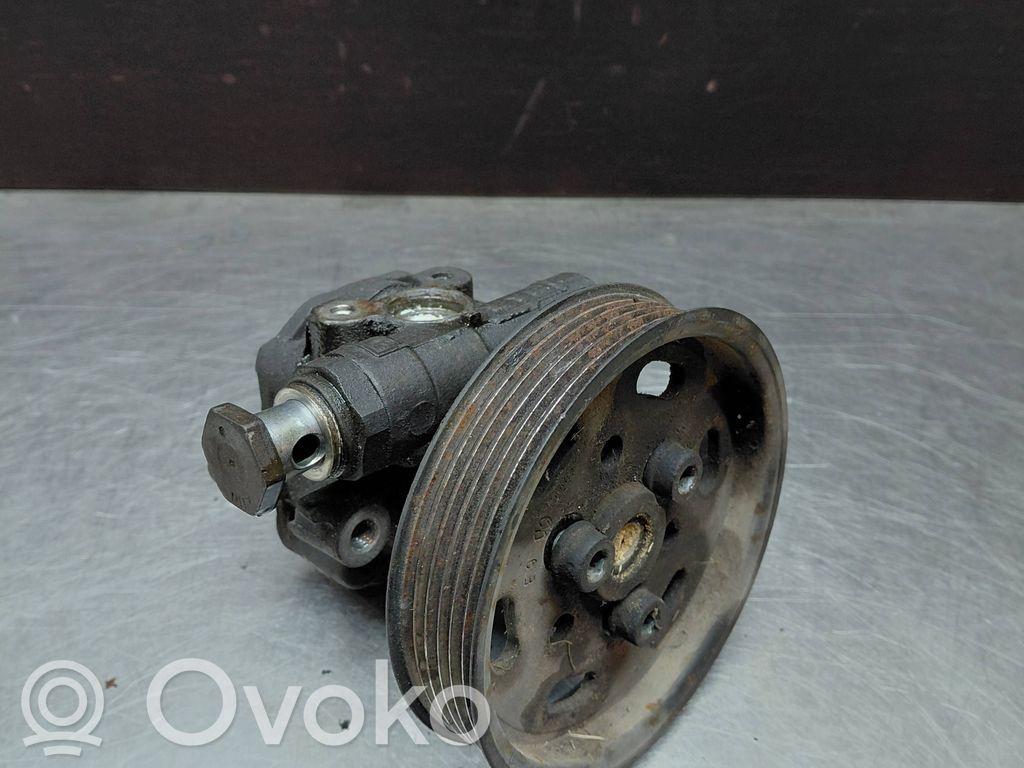 Volkswagen New Beetle Servopumpe 