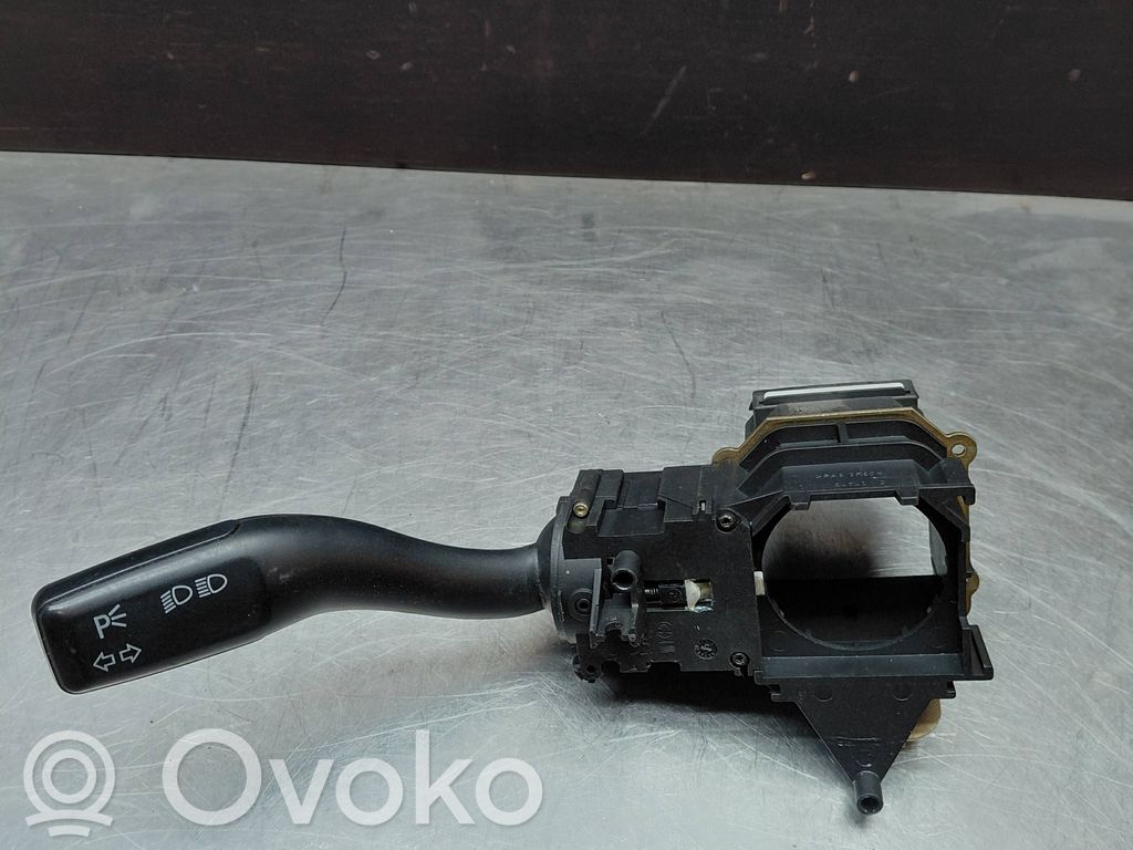 Audi A8 S8 D3 4E Indicator stalk 