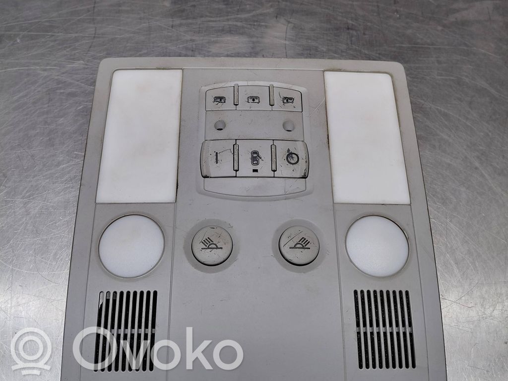 Takaistuimen valo   4E0947111H