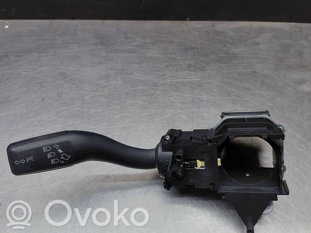 Audi A6 S6 C6 4F Indicator stalk 