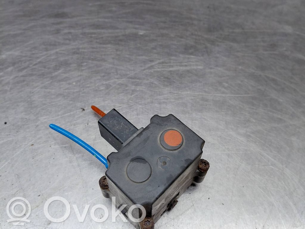 BMW 5 E60 E61 Gaisa sadales / vārsta bloks (pneimatiskā balstiekārta) 