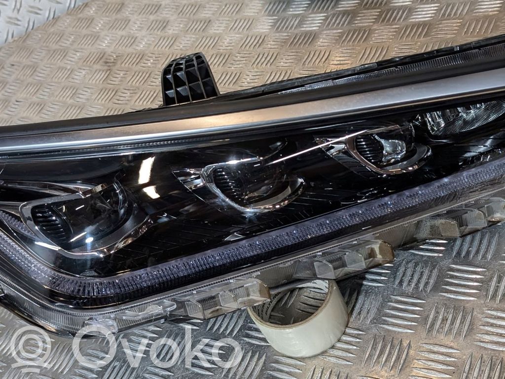 Dacia Spring Lampa przednia 