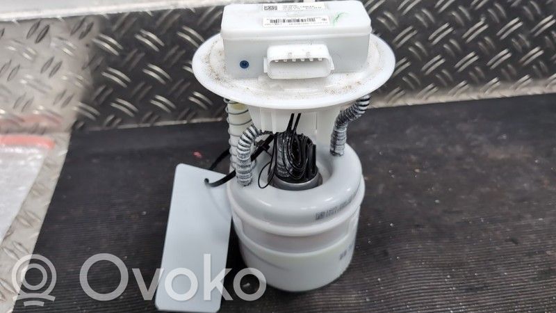 Renault Captur Bomba interna de combustible 