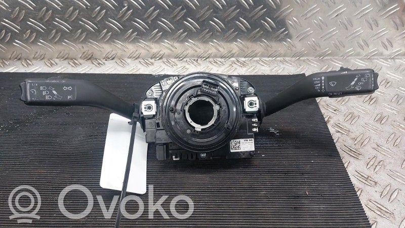 Volkswagen Caddy Stūres pogas / slēdži 