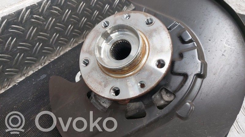 Renault Megane III Front wheel hub spindle knuckle 