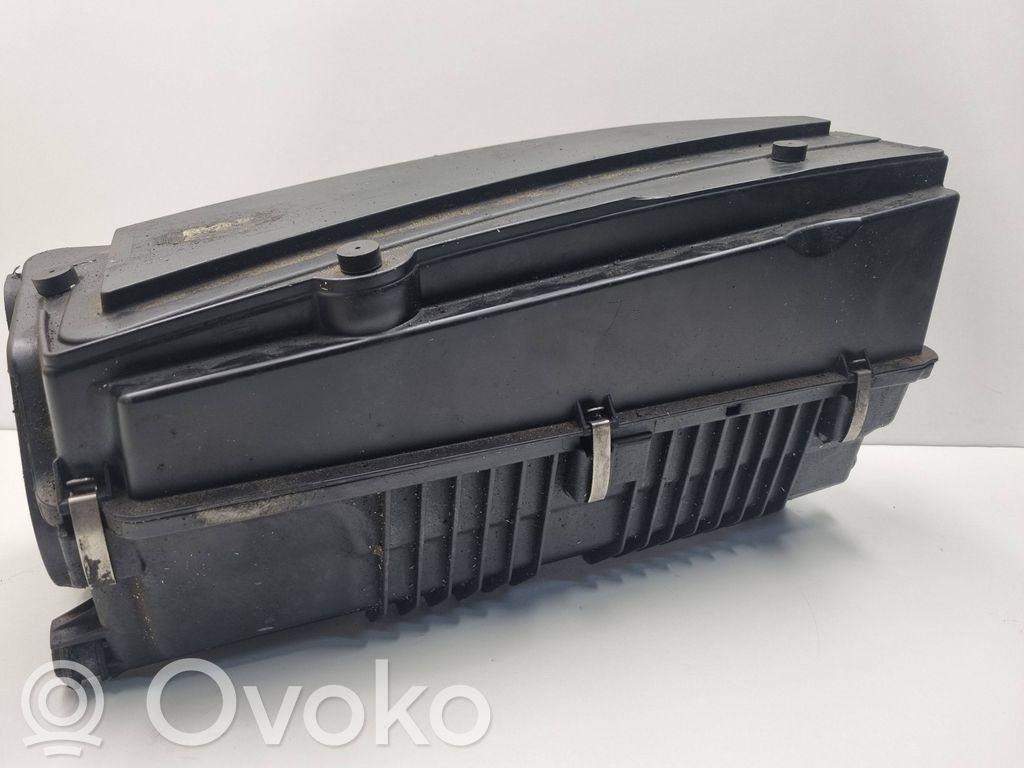 Mercedes-Benz C W203 Obudowa filtra powietrza 