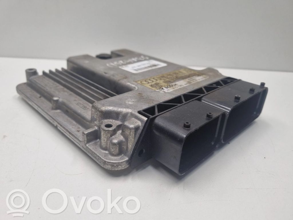 Audi A4 S4 B8 8K Engine control unit/module 