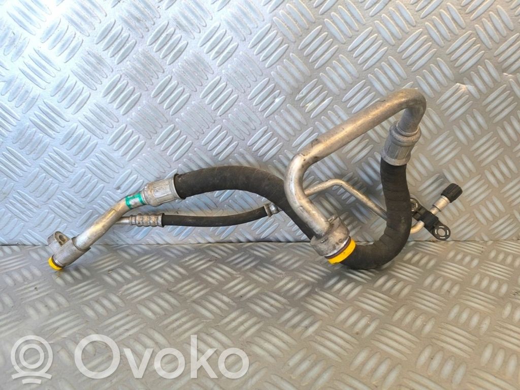 Tuyau de climatisation   6989309,6989309