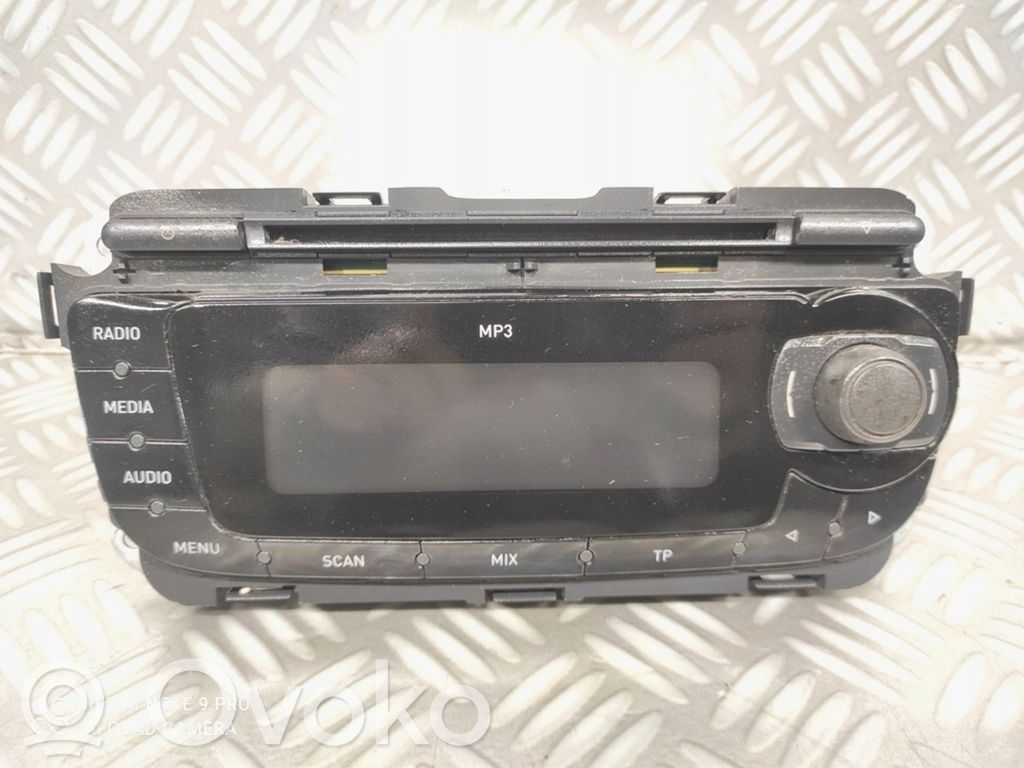 Seat Ibiza IV (6J,6P) Radio/CD/DVD/GPS head unit 