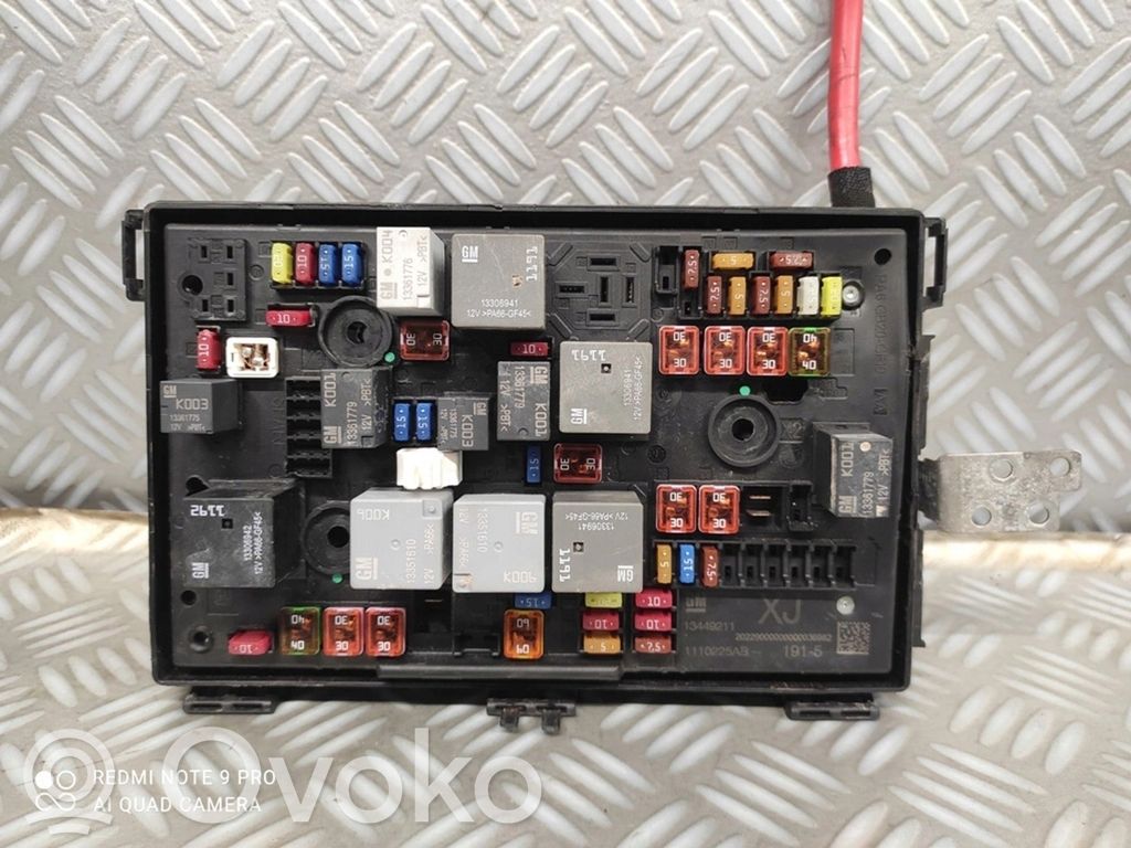 Opel Astra K Juego de caja de fusibles 