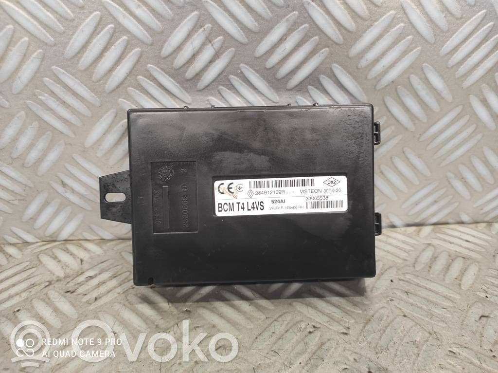 Renault Trafic III (X82) Modul confort 