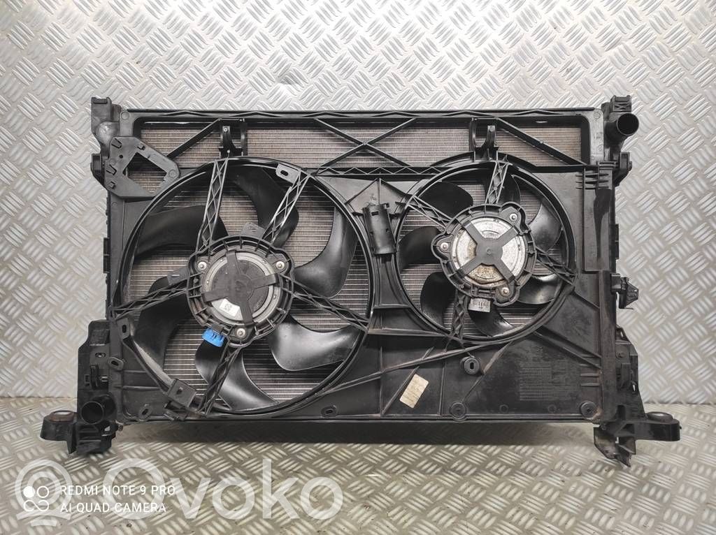Opel Vivaro Radiatore di raffreddamento A/C (condensatore) 