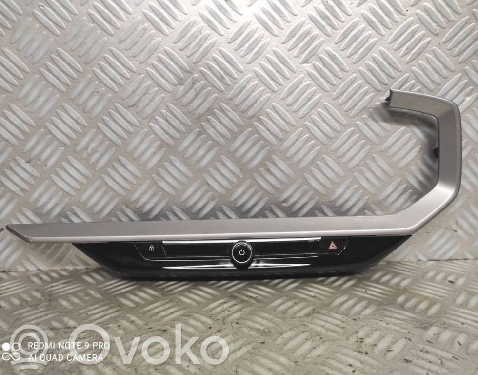 Opel Mokka B Panel radia 