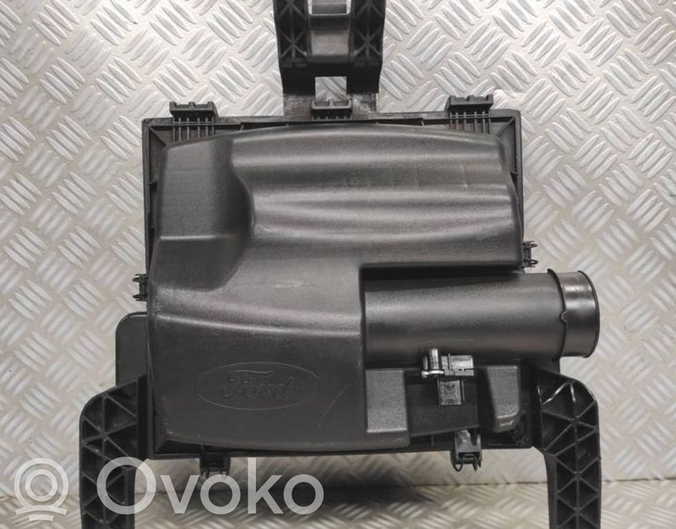 Air filter box   CC119600CJ