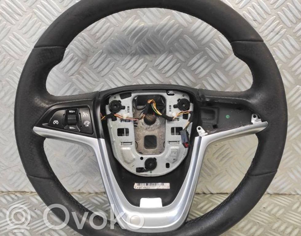 Opel Astra J Руль 