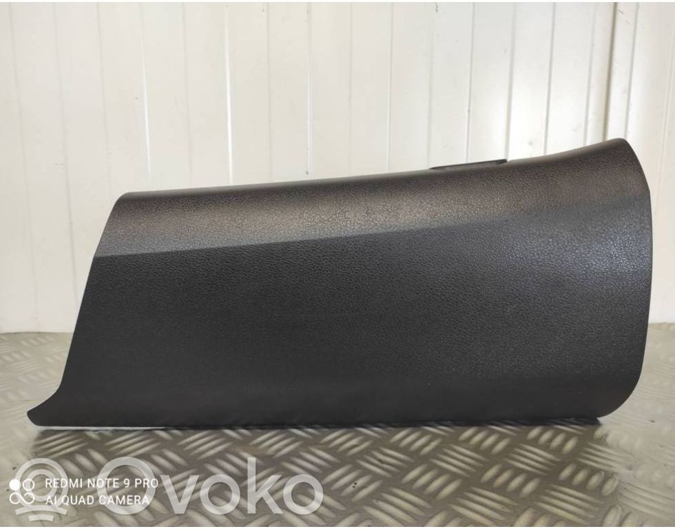 Toyota Proace Handschuhfach 