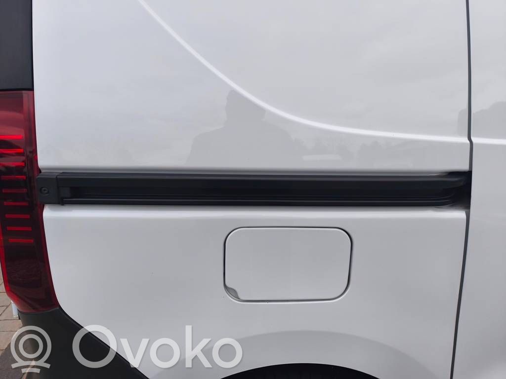 Renault Express Prowadnica rolkowa drzwi bocznych / przesuwanych / Zawias środkowy 