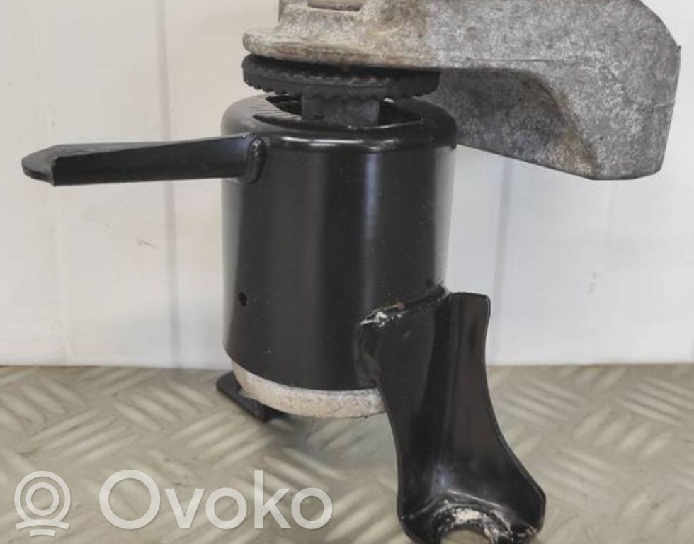 Engine mount bracket   C1B16F012AD,010620213B,F0M000P4FPA