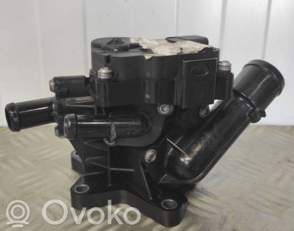 KIA Ceed Termostat / Obudowa termostatu 