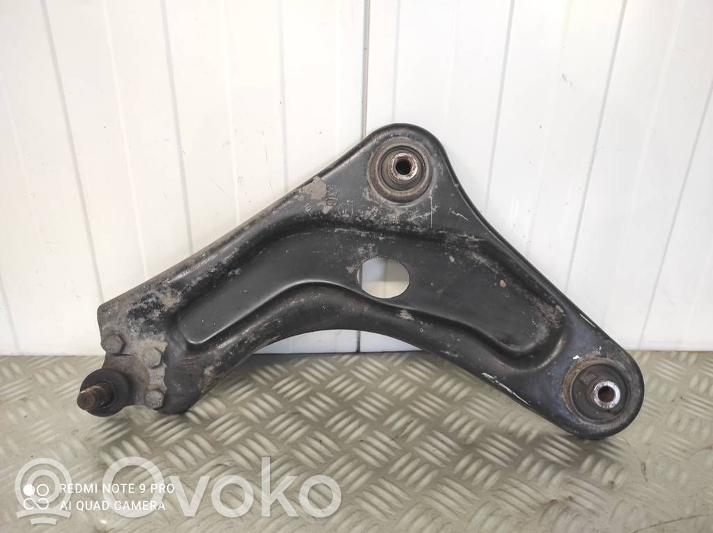 Peugeot 301 Рычаг 
